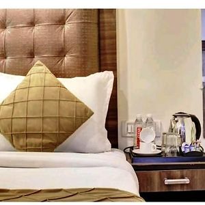 Deluxe Queen Room Two Queen Beds